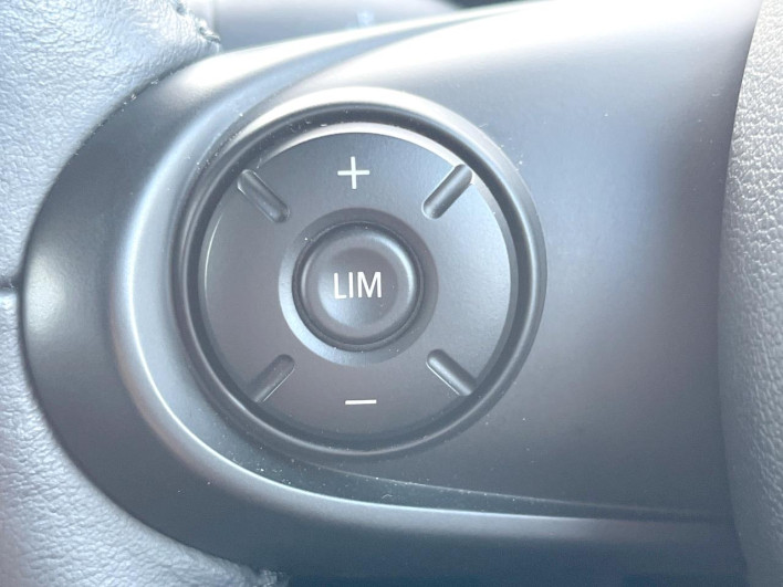 2018 Rover Mini DBA-XU15M (UW-6a24e1a86c585)[28]