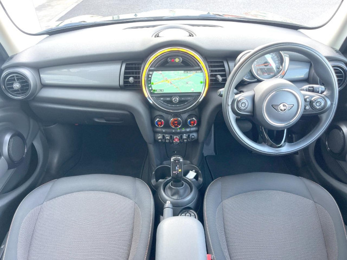 2018 Rover Mini DBA-XU15M (UW-6a24e1a86c585)[21]
