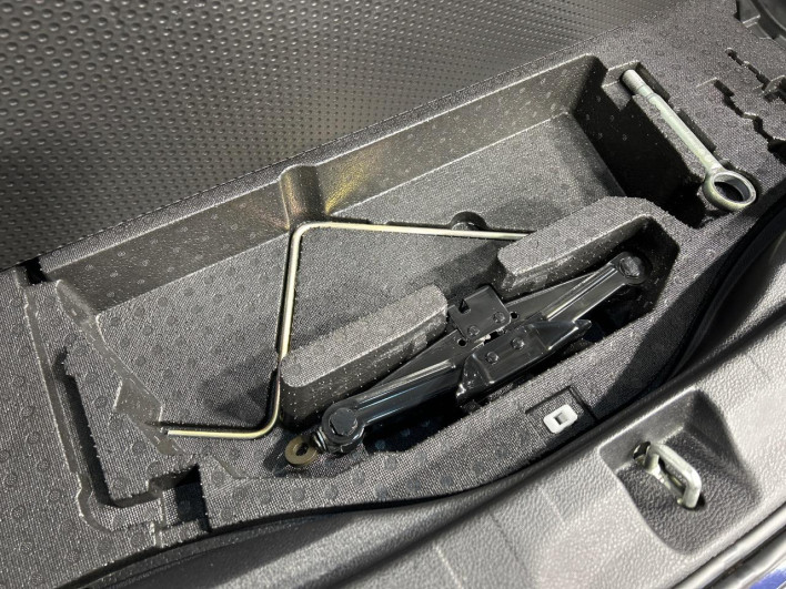 2013 Subaru Exiga DBA-YAM (UW-6a24e1aa5225f)[8]