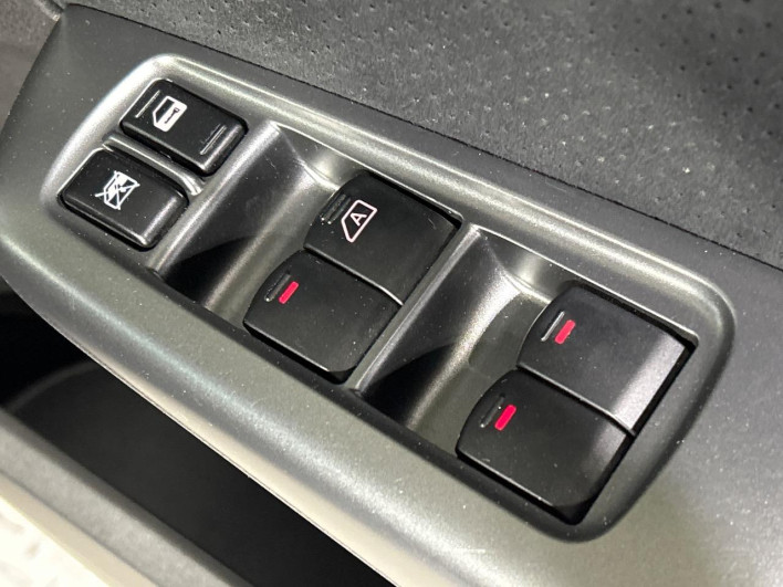 2013 Subaru Exiga DBA-YAM (UW-6a24e1aa5225f)[17]
