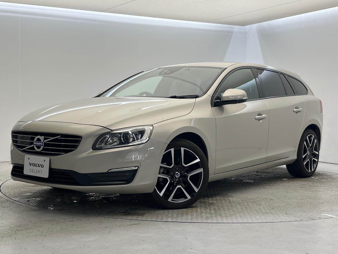 2017 Volvo V60 LDA-FD4204T