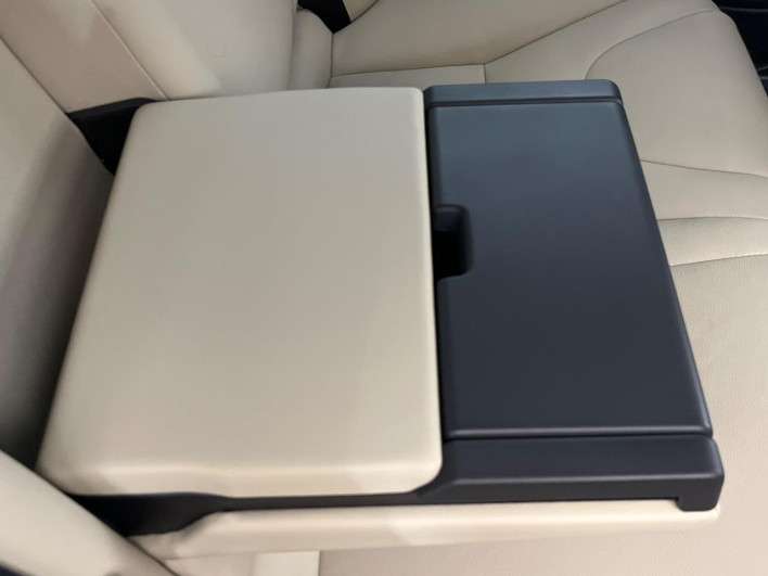 2017 Volvo V60 LDA-FD4204T (UW-6a24e1ab70de4)[21]