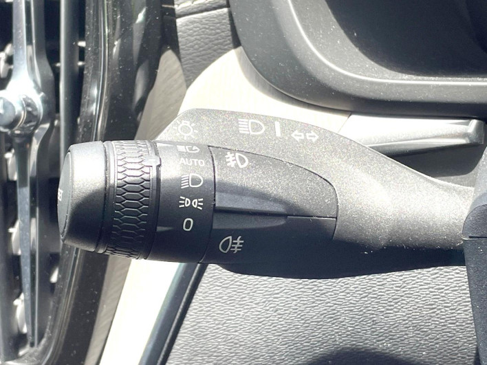 2019 Volvo XC60 DBA-UB420XC (UW-6a24e1aca18da)[9]