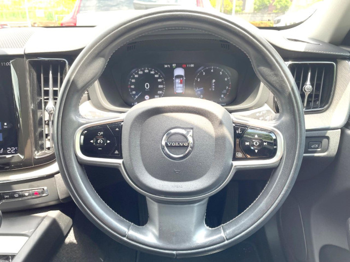 2019 Volvo XC60 DBA-UB420XC (UW-6a24e1aca18da)[0]