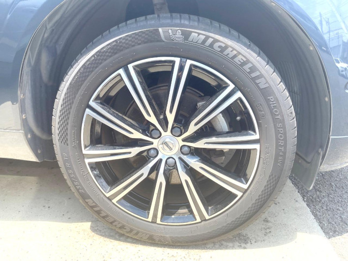 2019 Volvo XC60 DBA-UB420XC (UW-6a24e1aca18da)[19]