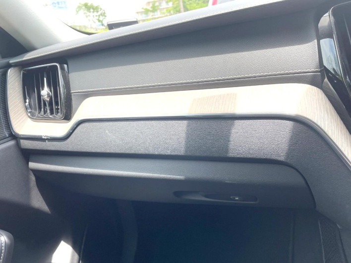 2019 Volvo XC60 DBA-UB420XC (UW-6a24e1aca18da)[11]