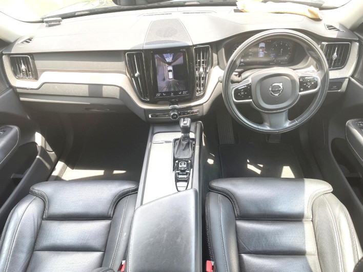 2019 Volvo XC60 DBA-UB420XC (UW-6a24e1aca18da)[15]