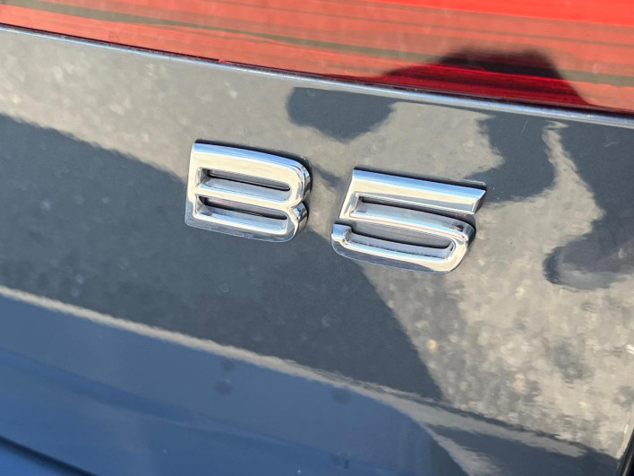 2021 Volvo V60 5AA-ZB420TM (UW-6a24e1ae4e5e8)[18]