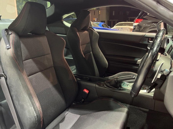 2016 Subaru BRZ DBA-ZC6 (UW-6a24e1b06a1d4)[26]