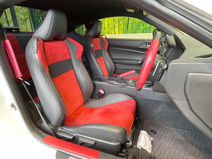 2013 Toyota 86 DBA-ZN6 (UW-6a24e1b265d91)[27]