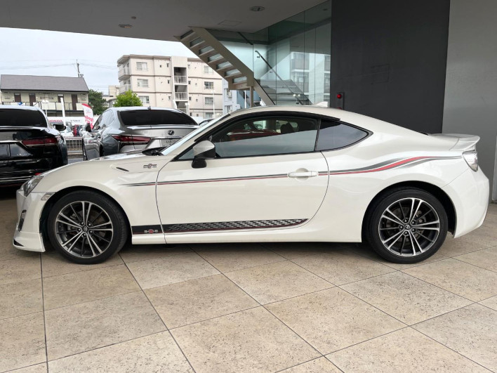 2016 Toyota 86 DBA-ZN6 (UW-6a24e1b2987b8)[13]