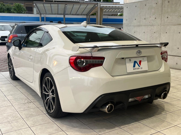 2017 Toyota 86 DBA-ZN6 (UW-6a24e1b2aeeeb)[8]
