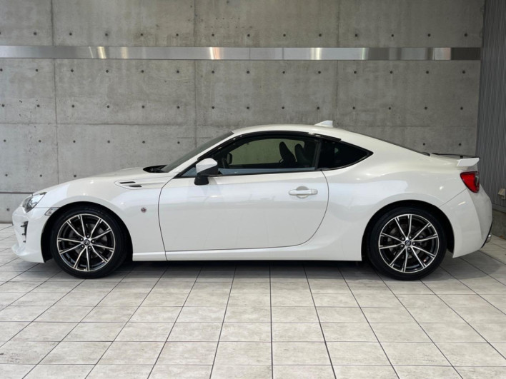 2017 Toyota 86 DBA-ZN6 (UW-6a24e1b2aeeeb)[4]