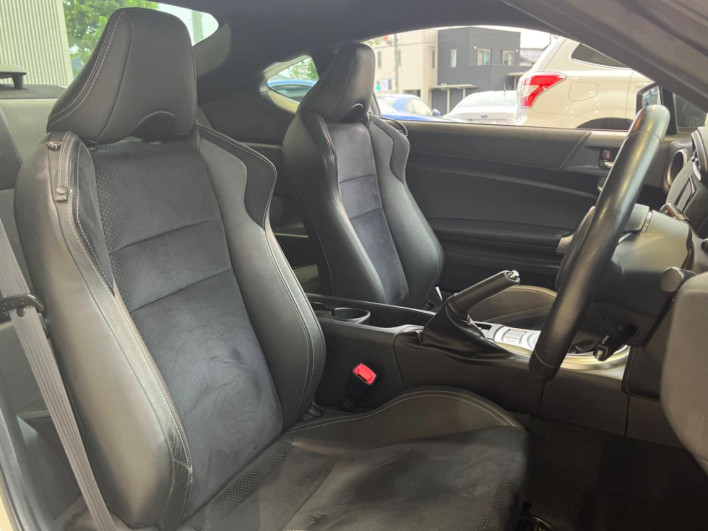 2017 Toyota 86 DBA-ZN6 (UW-6a24e1b2aeeeb)[27]