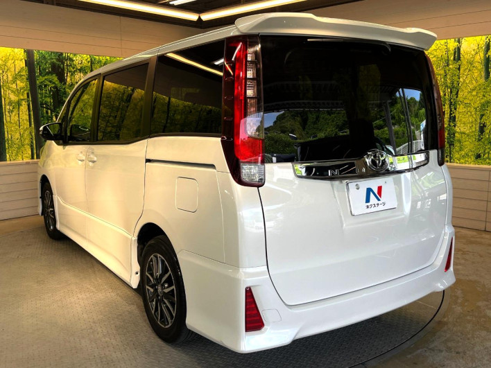 2015 Toyota Noah DBA-ZRR80W (UW-6a24e1b545658)[12]