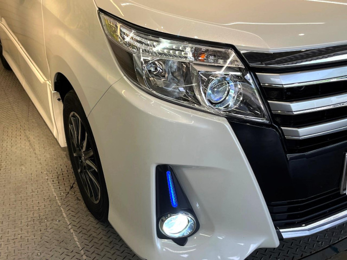2015 Toyota Noah DBA-ZRR80W (UW-6a24e1b545658)[15]