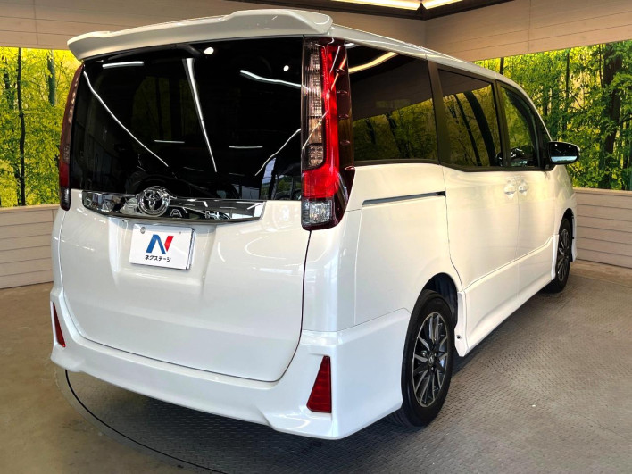 2015 Toyota Noah DBA-ZRR80W (UW-6a24e1b545658)[10]