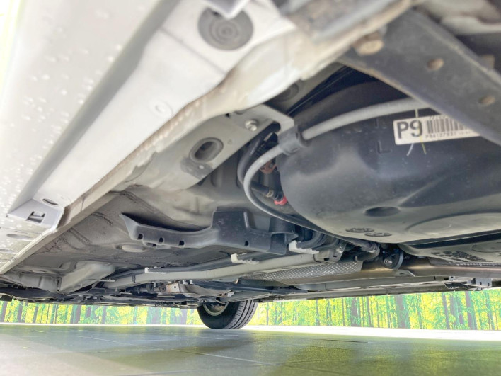 2013 Toyota Prius DAA-ZVW30 (UW-6a24e1c4c05f4)[22]