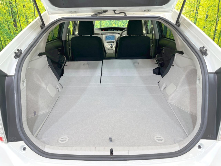2013 Toyota Prius DAA-ZVW30 (UW-6a24e1c4c05f4)[25]