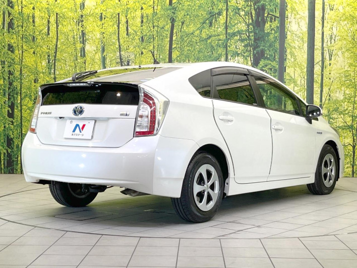 2013 Toyota Prius DAA-ZVW30 (UW-6a24e1c4c05f4)[9]