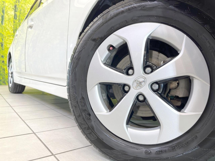2013 Toyota Prius DAA-ZVW30 (UW-6a24e1c4c05f4)[15]