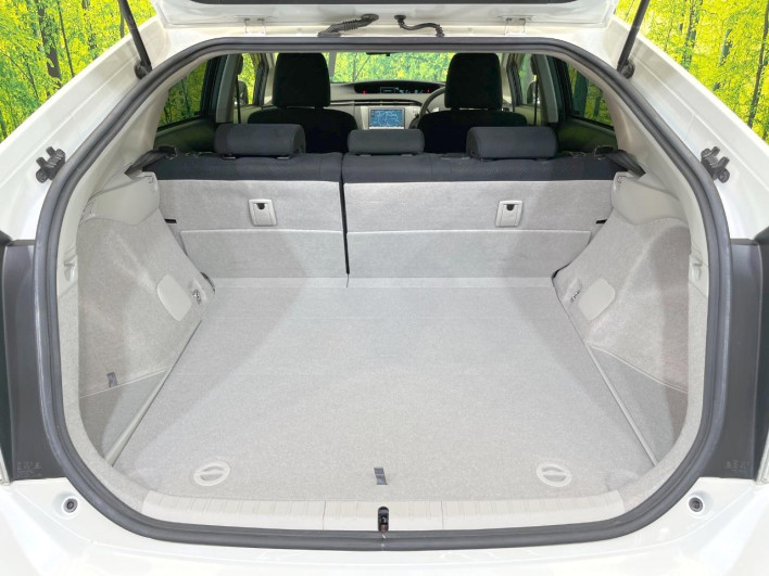 2013 Toyota Prius DAA-ZVW30 (UW-6a24e1c4c05f4)[26]