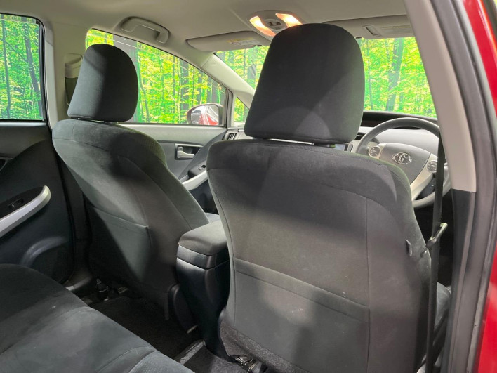 2014 Toyota Prius DAA-ZVW30 (UW-6a24e1c4f406b)[14]