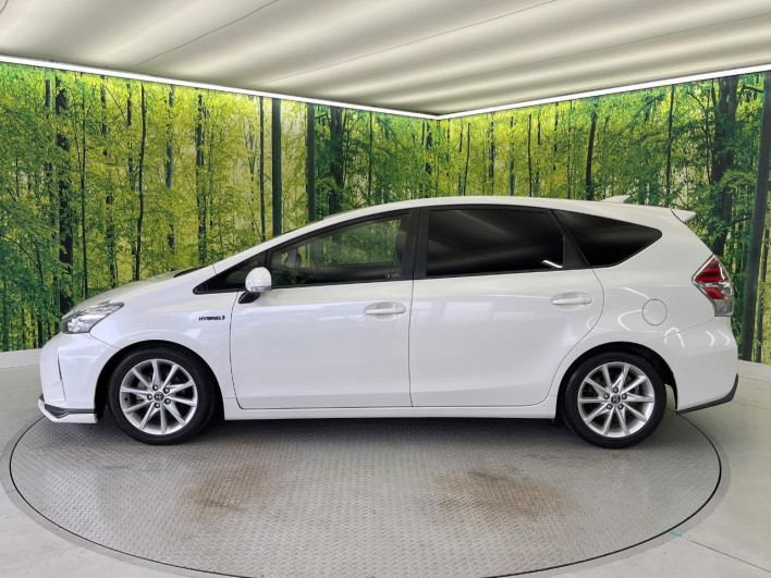 2015 Toyota Prius α DAA-ZVW41W (UW-6a24e1c8d3057)[11]