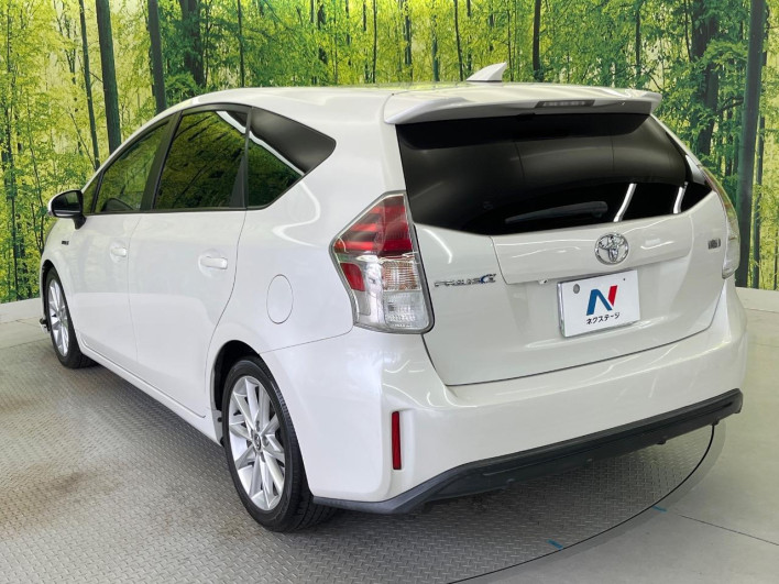 2015 Toyota Prius α DAA-ZVW41W (UW-6a24e1c8d3057)[10]