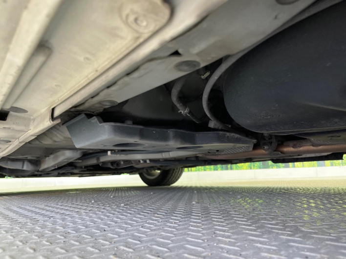2015 Toyota Prius α DAA-ZVW41W (UW-6a24e1c8d3057)[27]
