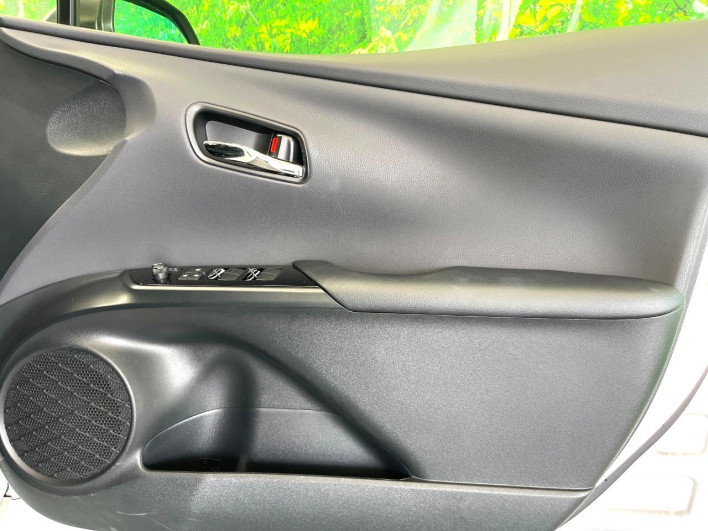 2022 Toyota Prius 6AA-ZVW51 (UW-6a24e1cdda265)[18]