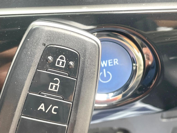 2019 Toyota Prius PHV DLA-ZVW52 (UW-6a24e1cf5c845)[28]