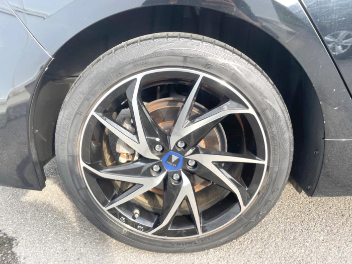2019 Toyota Prius PHV DLA-ZVW52 (UW-6a24e1cf5c845)[10]