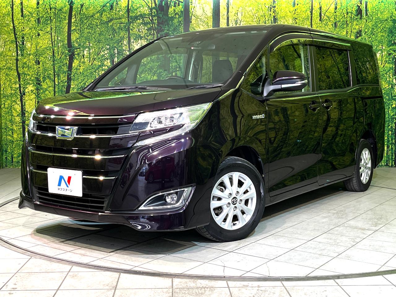 2017 Toyota Noah DAA-ZWR80G