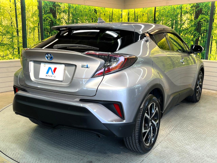 2018 Toyota C-HR DAA-ZYX10 (UW-6a24e1e224227)[10]