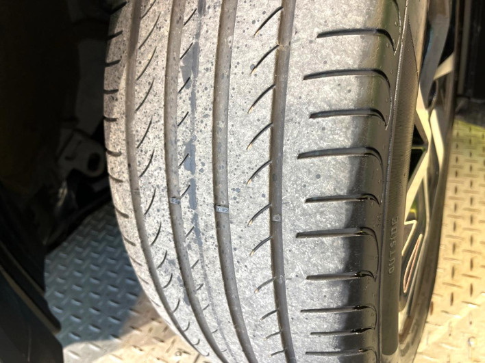 2018 Toyota C-HR DAA-ZYX10 (UW-6a24e1e224227)[22]