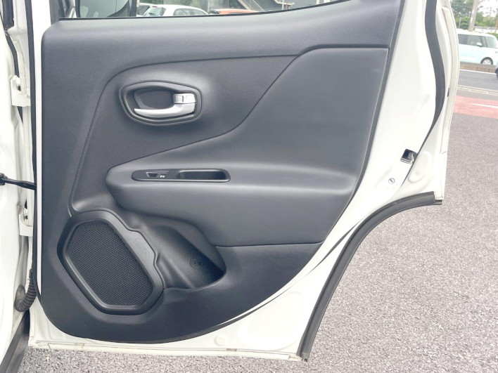 2020 Chrysler Jeep Renegade 3BA-BV13PM (UW-6a26313289f0b)[22]