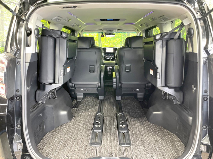 2020 Toyota Vellfire 3BA-AGH30W (UW-6a2631506bf2d)[25]