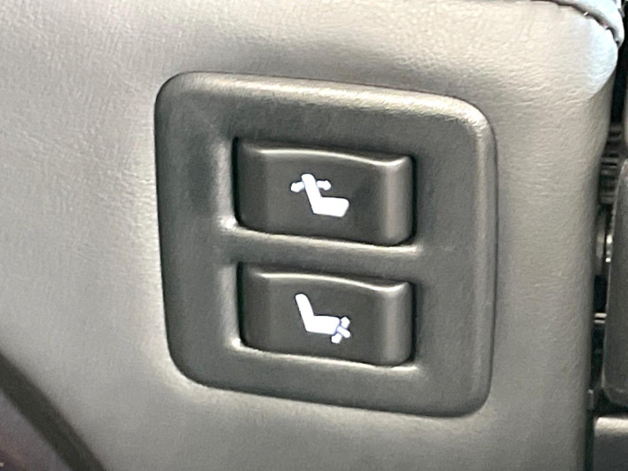 2020 Toyota Vellfire 3BA-AGH30W (UW-6a2631506bf2d)[21]
