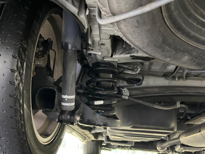 2014 Toyota Vellfire DBA-ANH20W (UW-6a26315f266f5)[25]