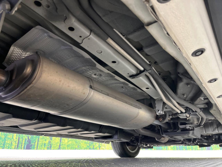 2014 Toyota Vellfire DBA-ANH20W (UW-6a26315f266f5)[28]