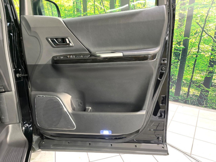 2014 Toyota Alphard DBA-ANH20W (UW-6a26315f9fce7)[8]
