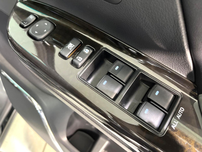 2014 Toyota Alphard DBA-ANH20W (UW-6a26315f9fce7)[6]