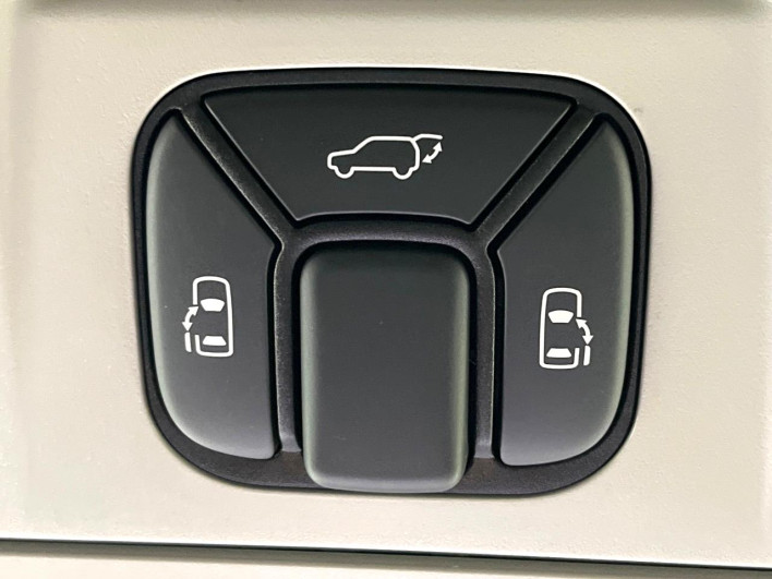 2014 Toyota Alphard DBA-ANH20W (UW-6a26315f9fce7)[20]