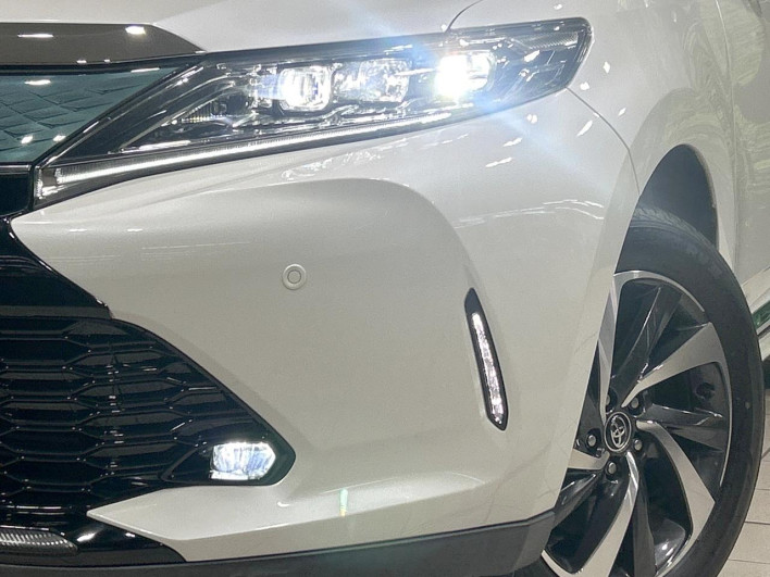 2017 Toyota Harrier DBA-ASU60W (UW-6a26316164ff3)[18]