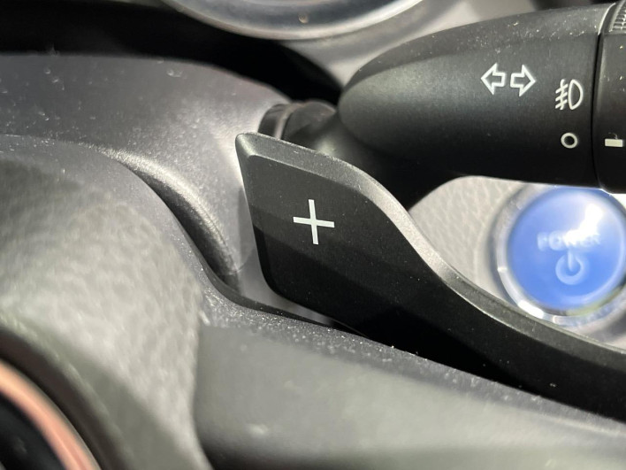 2018 Toyota Camry DAA-AXVH70 (UW-6a26316f27425)[10]
