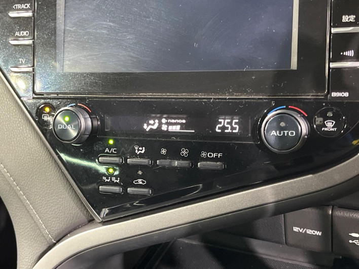 2018 Toyota Camry DAA-AXVH70 (UW-6a26316f27425)[15]