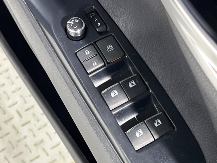 2018 Toyota Camry DAA-AXVH70 (UW-6a26316f27425)[22]
