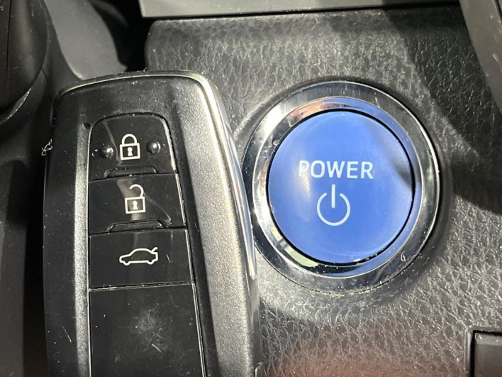 2018 Toyota Camry DAA-AXVH70 (UW-6a26316f27425)[4]