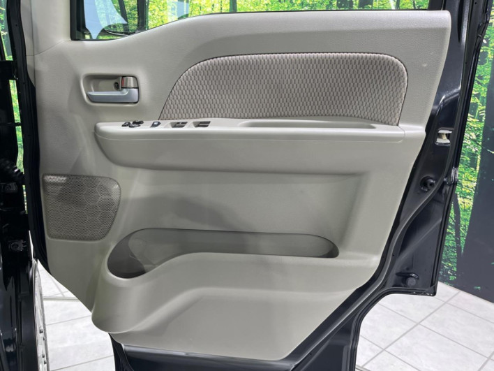 2022 Suzuki Every Wagon 3BA-DA17W (UW-6a26319876147)[27]